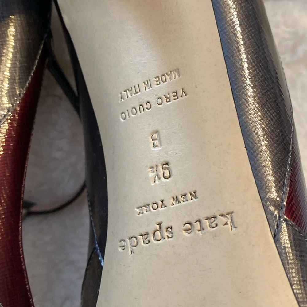Kate Spade New York Women's Black and Burgundy Courts